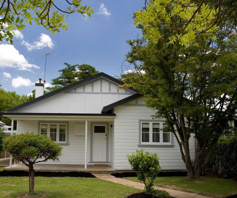 The Sampson - Orange - Accommodation Asia 0
