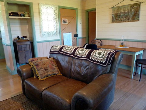 The Settlers Cottage - Kangaroo Valley - Accommodation Asia 3