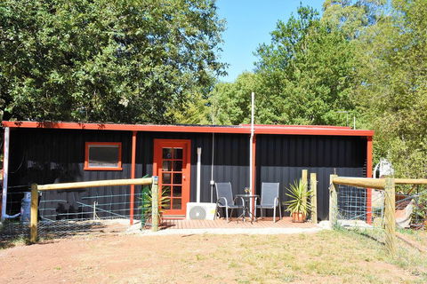 The Shelter Shed Garden Studio Apartment - Accommodation Guide 2