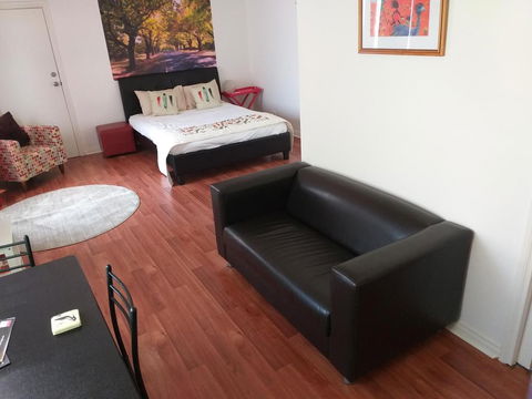 The Shelter Shed Garden Studio Apartment - Accommodation Guide 1