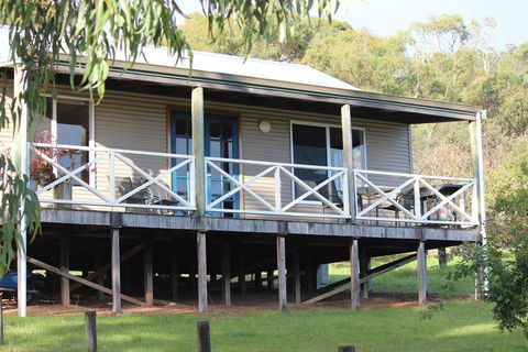 The Sleeping Lady Private Retreat - Accommodation Asia 0