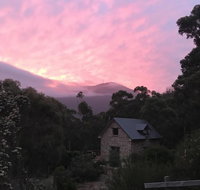 The Stone Cottage with tennis court - Accommodation Guide