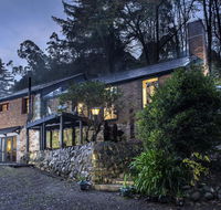 The Stone on the Hill - 3 bedroom house - Accommodation Asia