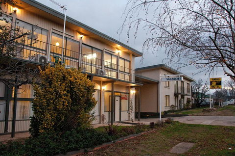 The Swiss Motel - Accommodation Asia 0