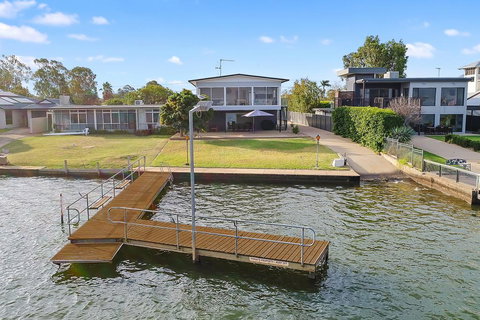 The View - Accommodation Guide 2