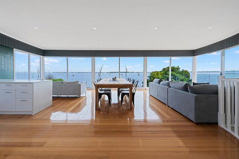 The View - Accommodation Guide 0