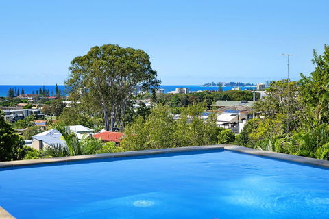 THE VIEW, TUGUN - 4 Bedrooms - Sea Views - Private Heated Pool - Accommodation China 0