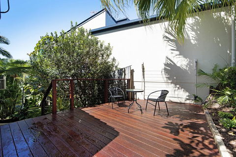THE VIEW, TUGUN - 4 Bedrooms - Sea Views - Private Heated Pool - Accommodation China 1