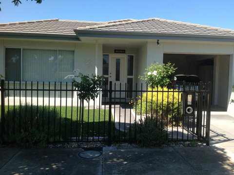 The Villa Kyabram - Accommodation Asia 0