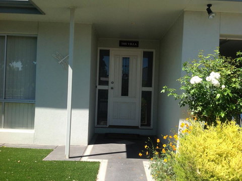 The Villa Kyabram - Accommodation Asia 1