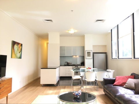 The Walkup: Luxury Central 3BD Apartment+Gym+Pool - Accommodation Guide 0