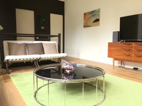 The Walkup: Luxury Central 3BD Apartment+Gym+Pool - Accommodation Guide 1