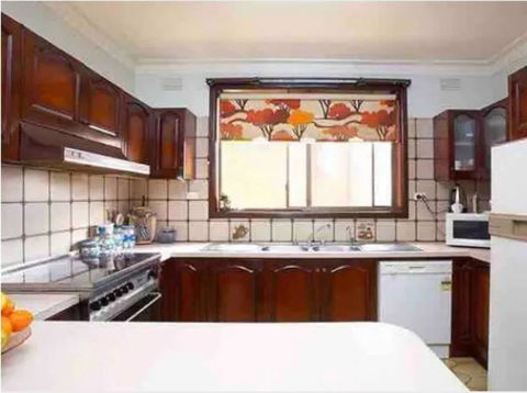 Thomastown Antique House En-suite Room - Accommodation Guide 2