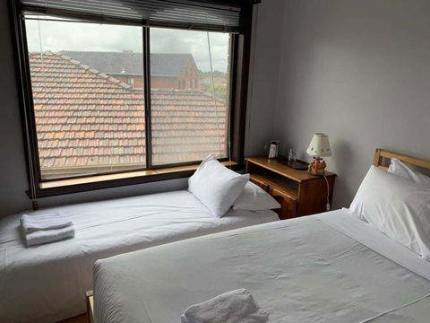 Thomastown Antique House Room 3 - Accommodation Guide 0