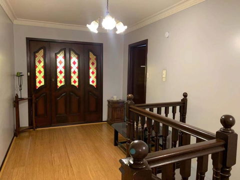 Thomastown Antique House Room 5 - Accommodation Guide 2