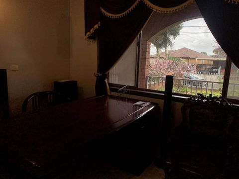 Thomastown Antique House Room 5 - Accommodation Guide 0