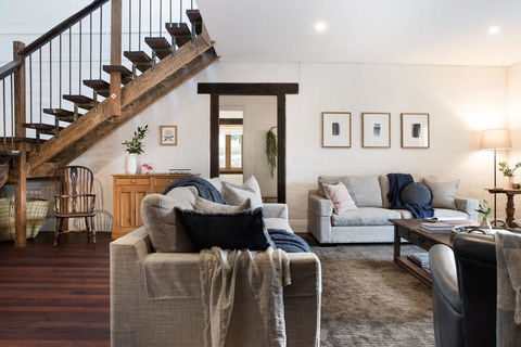 Three Paddocks - Accommodation Guide 3