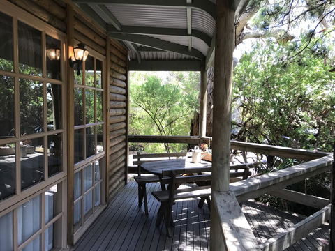 Ti-Tree Village - Accommodation Asia 2