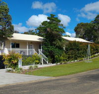 Tinaroo Sunset Retreat - Accommodation Asia