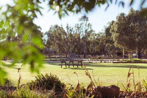 Tindarra Resort - Accommodation Guide 2