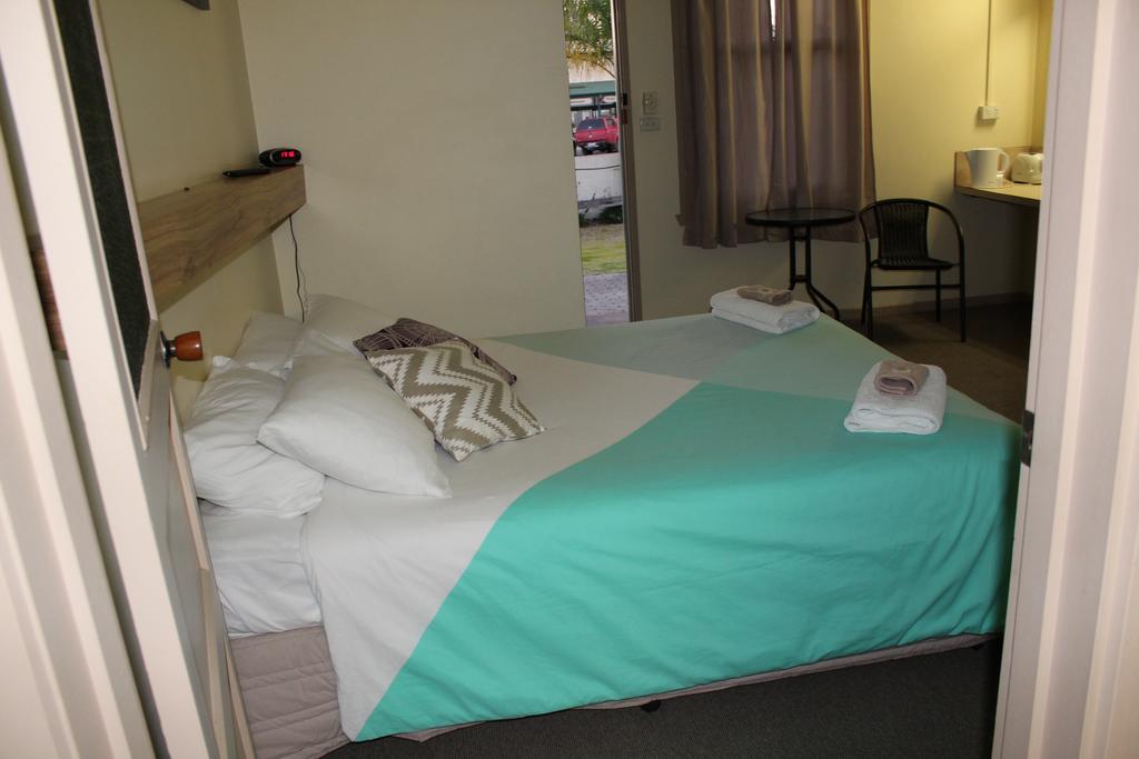 Lockhart NSW Accommodation Guide