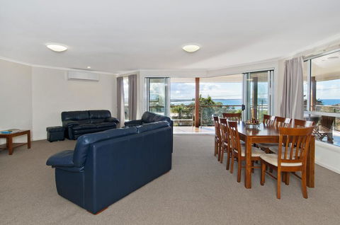 TOPVIEWS - 15Second Av BH - Accommodation Asia 1