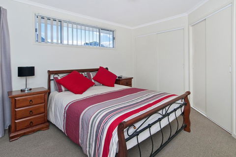 TOPVIEWS - 15Second Av BH - Accommodation Asia 3