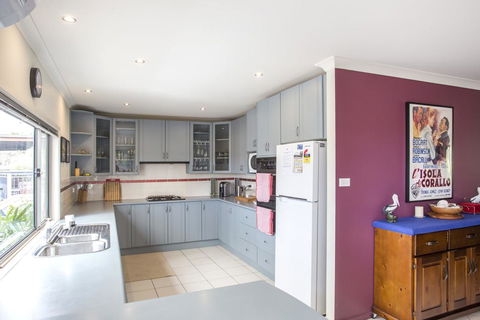 Torquay Drive 22 - Accommodation Asia 3