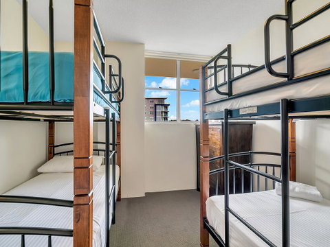 Tradewinds Apartments - Accommodation Guide 3