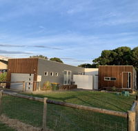 Tranquil Getaway Wifi Netflix Pet friendly - Accommodation Asia