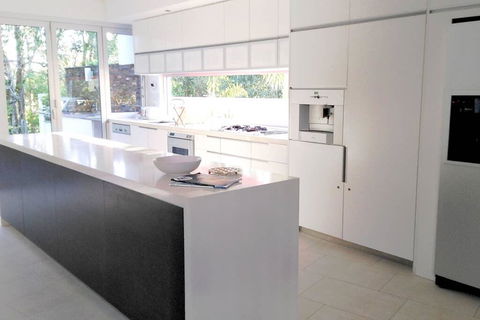 Tranquil Noosa Heads Luxury Home With Private Pool - Gym Tennis & Golf - Accommodation Asia 2