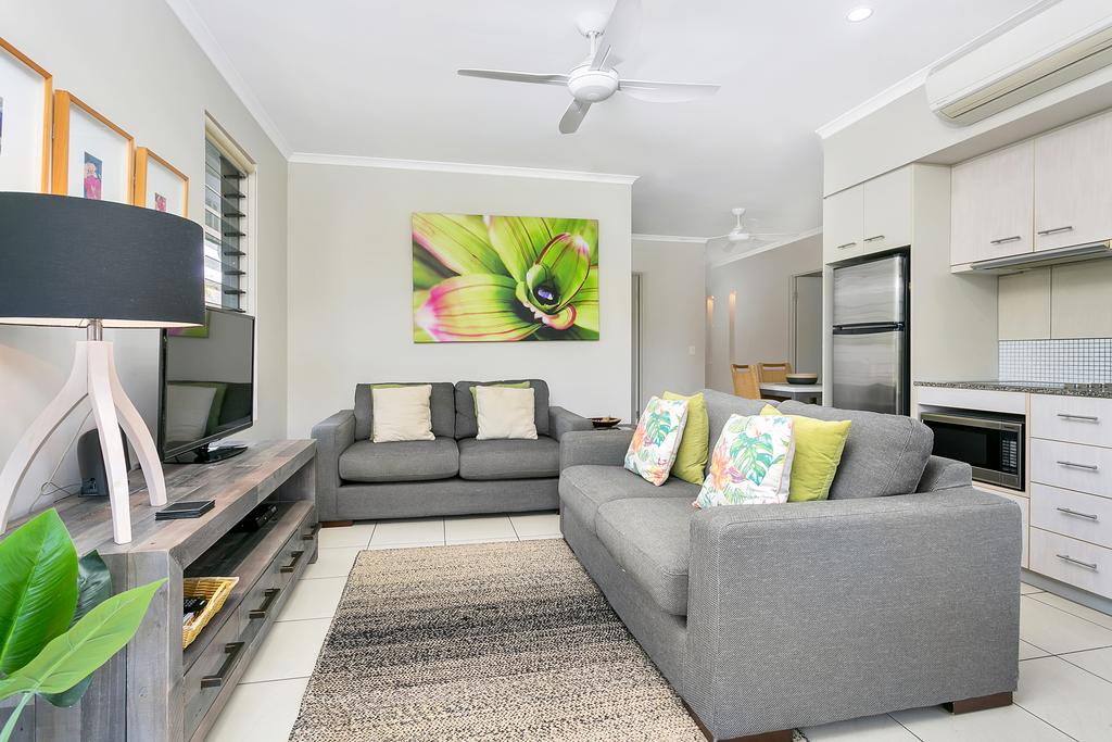 Trinity Beach QLD Accommodation China