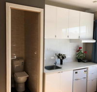 Traveler's Affordable Studio Unit Beverly Hills - Accommodation Asia