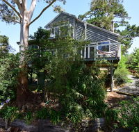 Treetops - Newly renovated in the village - Accommodation Asia