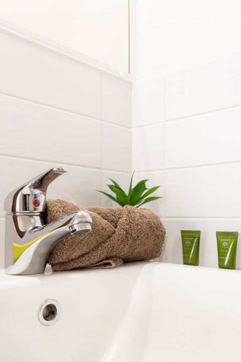 Trendy Loft Near Smith St. With Cosy Courtyard And Parking - Accommodation Asia 3