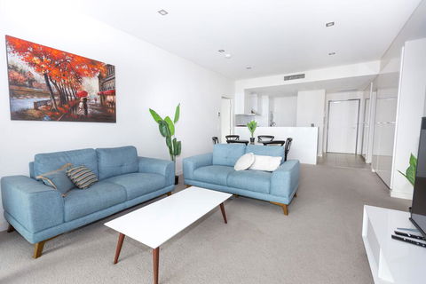 Trendy, Self Contained Inner City Apartment - Accommodation Asia 0