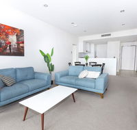 Trendy Self Contained Inner City Apartment - Accommodation Asia