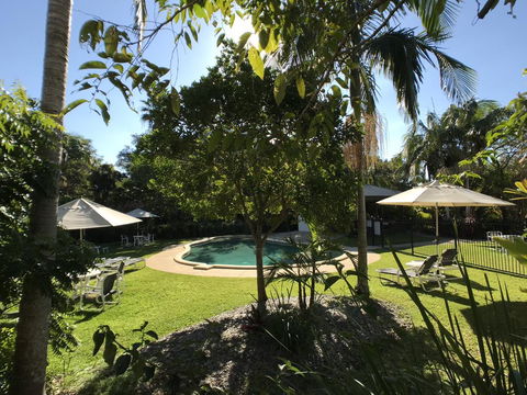 Treetops Lakeside Apartments - Accommodation Asia 1