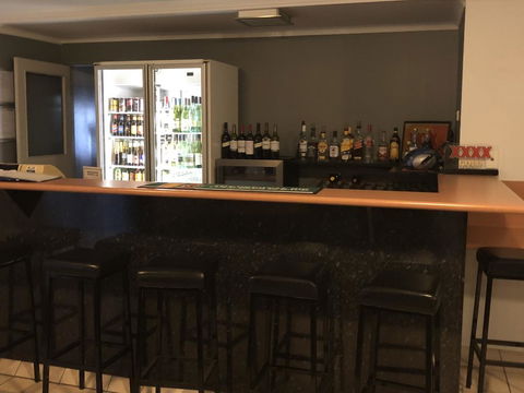True Blue Motor Inn - Accommodation Guide 2