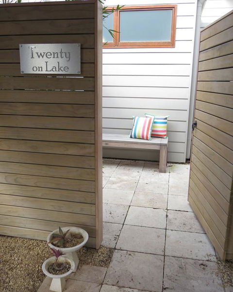 Twenty On Lake - Accommodation Asia 3