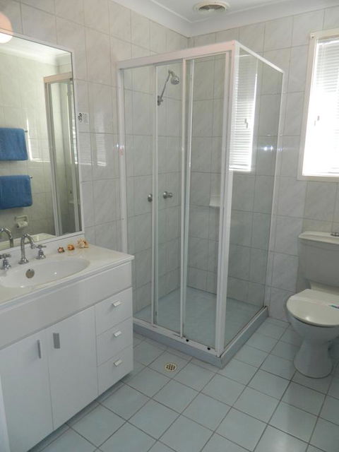 Twin Towns Motel - Accommodation Asia 3