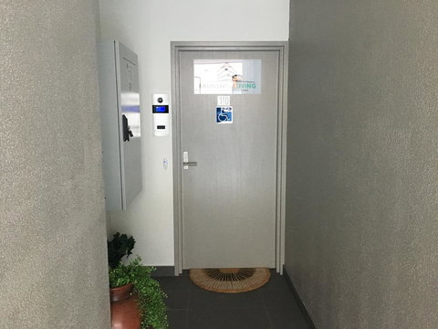 U201 Brunswick Living Brand New Deluxe Balcony Upper Floor Apartment Close To Airport And CBD - Accommodation Asia 1