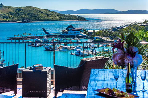 Uisce Luxury Holiday House With Jacuzzi Pool Table Cinema Premium Foxtel And Two Buggies - Accommodation Guide 1