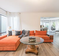 ULTRA SPACIOUS STYLISH HOME IN PRESTONS - SYDNEY - Accommodation Asia