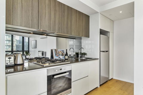 Ultra-Modern Luxury With Views At Kai Waterfront - Accommodation China 3
