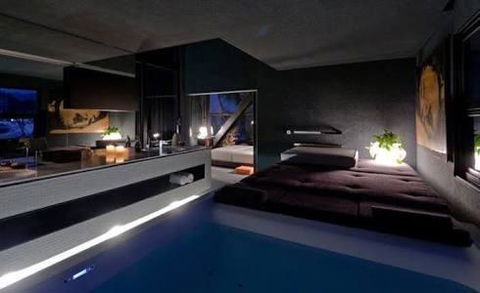 Under The Moonlight - Accommodation Asia 1