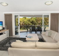 Unit 2 Point Break Apartments 1-3 Point Arkwright Linen Incl - Accommodation Asia