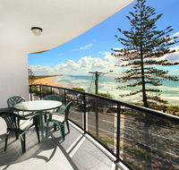 Unit 5 Phoenix Apartments 1736 David Low Way Coolum Beach LINEN INCLUDED 500 Bond - Accommodation Asia