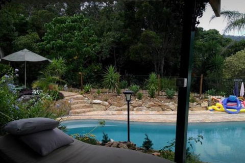 Valley View Cottages - Accommodation Guide 3