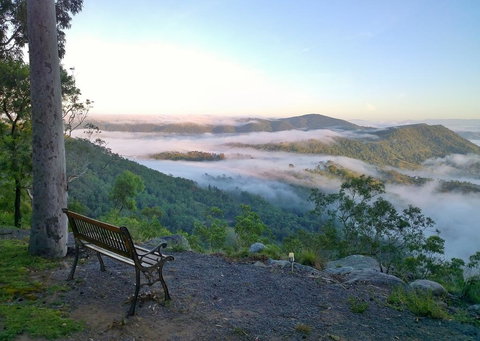 Valley View Luxury Retreat - Accommodation Asia 3